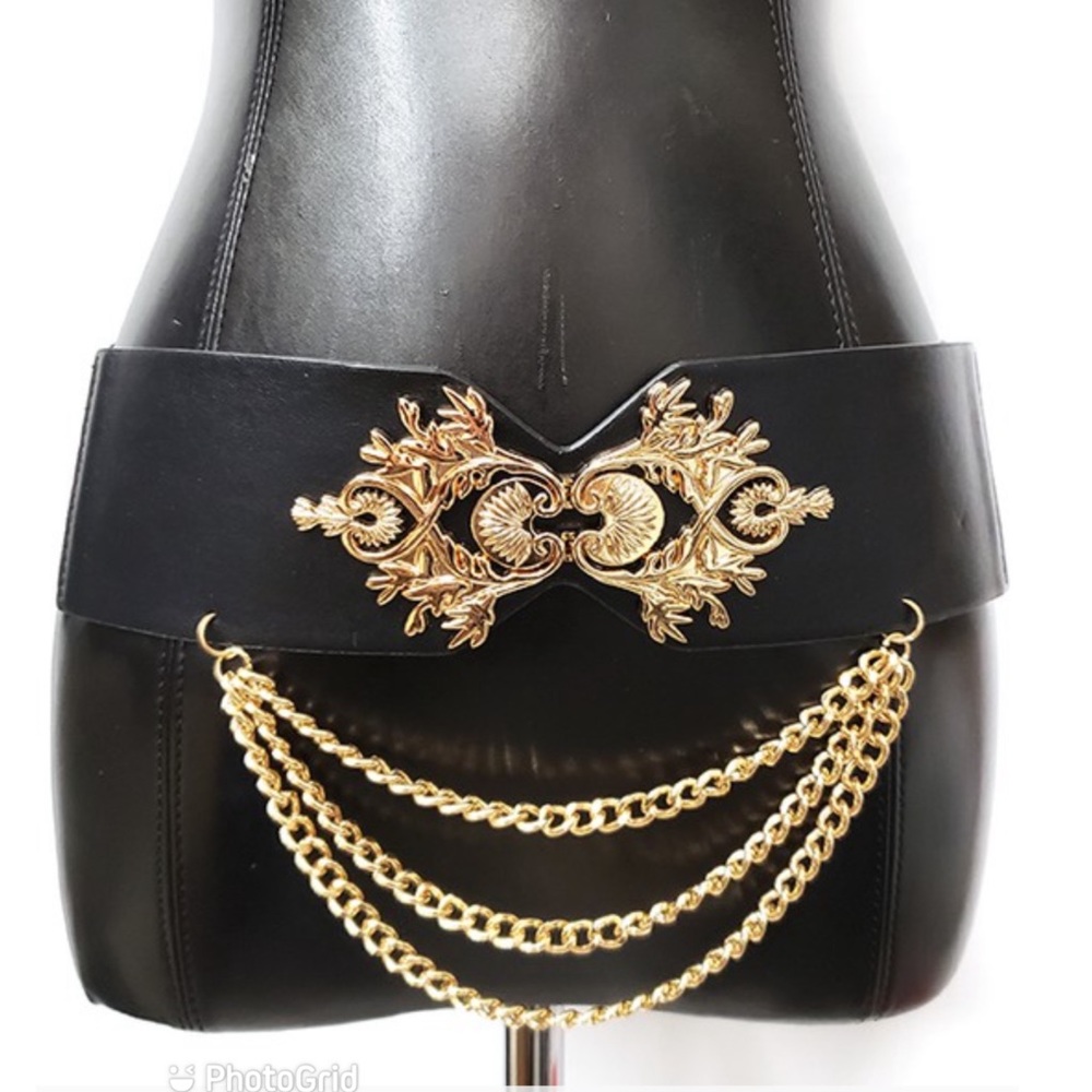 High  Fashion ,  Chain belt